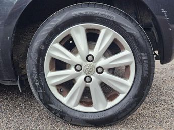 Toyota Yaris 1.33 Dual VVT-i TR Euro 4 (s/s) 3dr