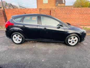 Ford Focus 1.6 Zetec Powershift Euro 5 5dr
