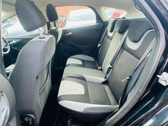 Ford Focus 1.6 Zetec Powershift Euro 5 5dr