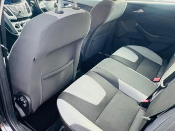Ford Focus 1.6 Zetec Powershift Euro 5 5dr