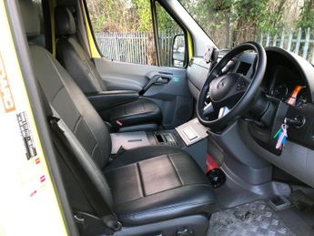 Mercedes-Benz Sprinter 3.0 V6 519 CDI 8 SEATER CREW CAB