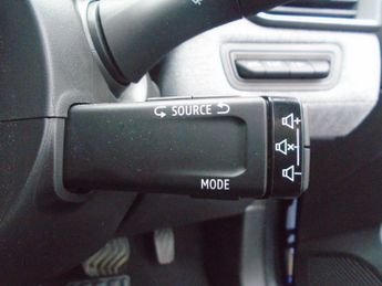 Renault Clio 1.6 E-TECH techno Auto Euro 6 (s/s) 5dr