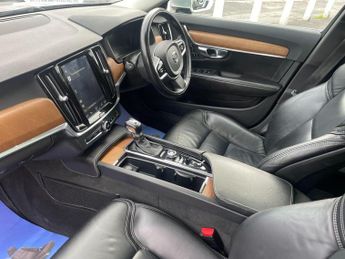 Volvo V90 2.0 D5 PowerPulse Inscription Pro Estate 5dr Diesel Auto AWD Eur