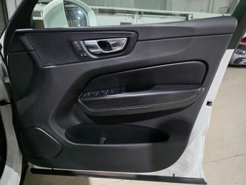 Volvo XC60 2.0h T8 Twin Engine 10.4kWh Inscription Pro Auto AWD Euro 6 (s/s