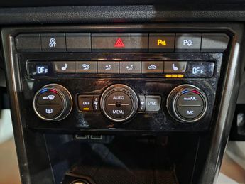 Volkswagen T-Roc 1.5 TSI EVO SE DSG Euro 6 (s/s) 5dr