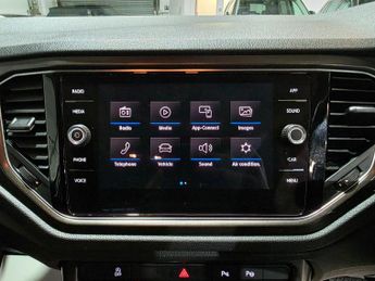 Volkswagen T-Roc 1.5 TSI EVO SE DSG Euro 6 (s/s) 5dr