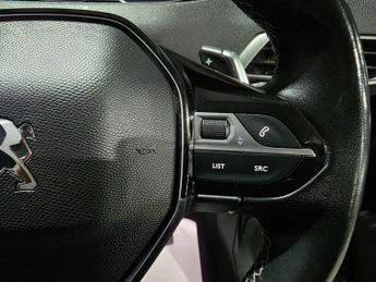 Peugeot 5008 1.2 PureTech Allure Premium EAT Euro 6 (s/s) 5dr