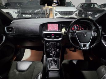 Volvo V40 1.5 T3 R-Design Nav Plus Auto Euro 6 (s/s) 5dr