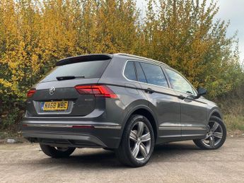 Volkswagen Tiguan 2.0 TDI SEL DSG 4Motion Euro 6 (s/s) 5dr