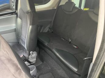 Toyota AYGO 1.0 VVT-i Black Euro 4 3dr (AC)