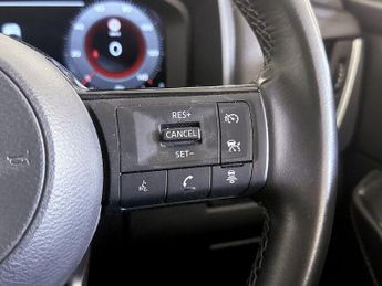 Nissan Qashqai 1.3 DIG-T MHEV N-Connecta Euro 6 (s/s) 5dr