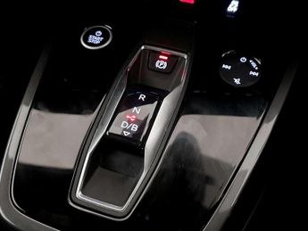 Audi Q4 e-tron 40 S line Auto 5dr 82kWh