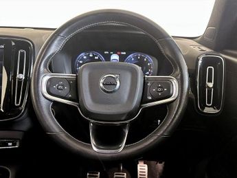 Volvo XC40 1.5 T3 R-Design Euro 6 (s/s) 5dr