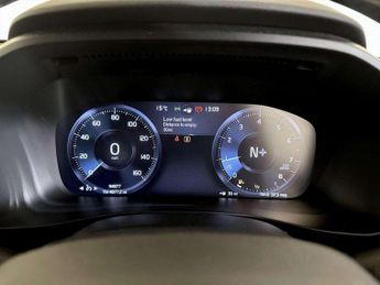 Volvo XC40 1.5 T3 R-Design Euro 6 (s/s) 5dr