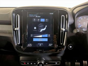Volvo XC40 1.5 T3 R-Design Euro 6 (s/s) 5dr
