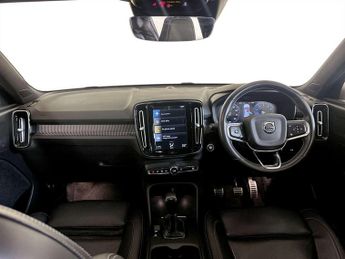 Volvo XC40 1.5 T3 R-Design Euro 6 (s/s) 5dr