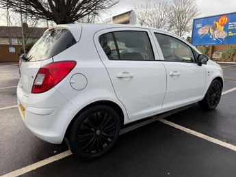 Vauxhall Corsa 1.2 16V Excite Hatchback 5dr Petrol Easytronic Euro 5 (A/C) (85 