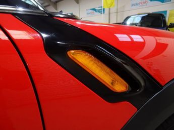 MINI Countryman 1.6 Cooper Auto Euro 5 5dr