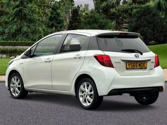 Toyota Yaris 1.5 VVT-h Sport E-CVT Euro 6 5dr