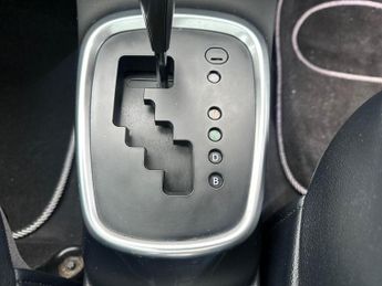 Toyota Yaris 1.5 VVT-h Excel E-CVT Euro 6 5dr (15in Alloy)
