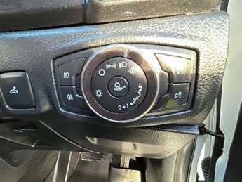 Ford Ranger 2.0 EcoBlue Wildtrak Auto 4WD Euro 6 (s/s) 4dr