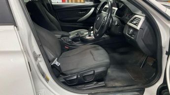 BMW 3 Series 2.0 330e 7.6kWh SE Auto Euro 6 (s/s) 4dr