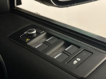 Land Rover Discovery 3.0 D300 MHEV R-Dynamic SE Auto 4WD Euro 6 (s/s) 5dr