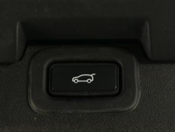 Land Rover Discovery 3.0 D300 MHEV R-Dynamic SE Auto 4WD Euro 6 (s/s) 5dr