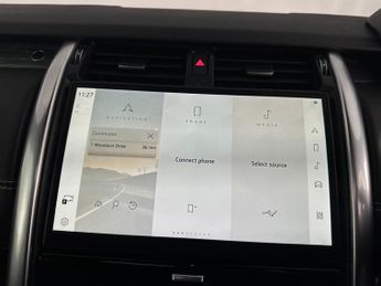 Land Rover Discovery 3.0 D300 MHEV R-Dynamic SE Auto 4WD Euro 6 (s/s) 5dr