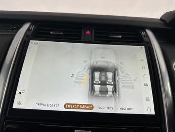 Land Rover Discovery 3.0 D300 MHEV R-Dynamic SE Auto 4WD Euro 6 (s/s) 5dr