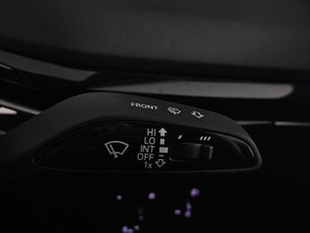 MG MG4 64kWh Trophy Long Range Auto 5dr