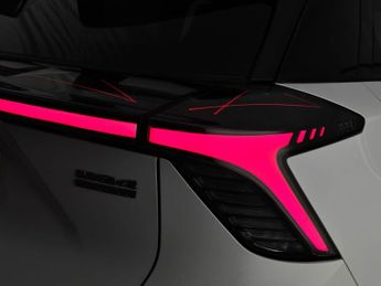 MG MG4 64kWh Trophy Long Range Auto 5dr