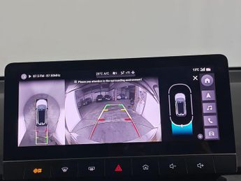 MG MG4 64kWh Trophy Long Range Auto 5dr