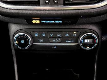 Ford Fiesta 1.0T EcoBoost Titanium Euro 6 (s/s) 5dr