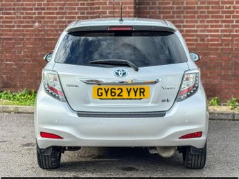 Toyota Yaris 1.5 VVT-h T Spirit CVT Euro 5 5dr