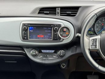 Toyota Yaris 1.5 VVT-h T Spirit CVT Euro 5 5dr