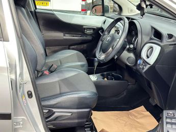 Toyota Yaris 1.5 VVT-h T Spirit CVT Euro 5 5dr