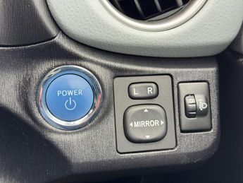 Toyota Yaris 1.5 VVT-h T Spirit CVT Euro 5 5dr