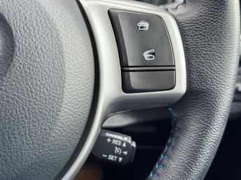 Toyota Yaris 1.5 VVT-h T Spirit CVT Euro 5 5dr