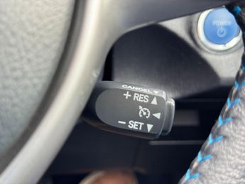 Toyota Yaris 1.5 VVT-h T Spirit CVT Euro 5 5dr