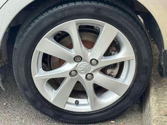 Toyota Yaris 1.5 VVT-h T Spirit CVT Euro 5 5dr