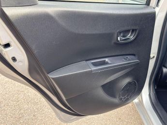 Toyota Yaris 1.5 VVT-h T Spirit CVT Euro 5 5dr