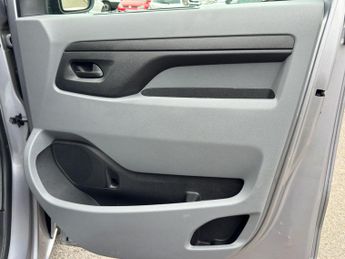 Toyota PROACE Verso 1.5D Medium MPV MWB Euro 6 (s/s) 6dr (9 Seat)