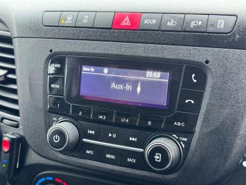 Iveco Daily 2.3D HPI 14V 35S 3520 HiMatic MWB H2 Euro 6 (s/s) 5dr