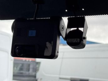 Iveco Daily 2.3D HPI 14V 35S 3520 HiMatic MWB H2 Euro 6 (s/s) 5dr