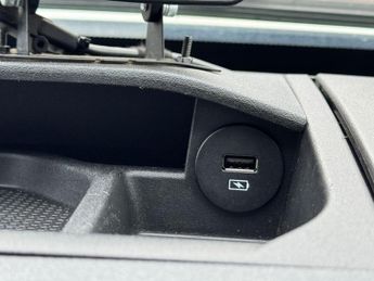 Iveco Daily 2.3D HPI 14V 35S 3520 HiMatic MWB H2 Euro 6 (s/s) 5dr