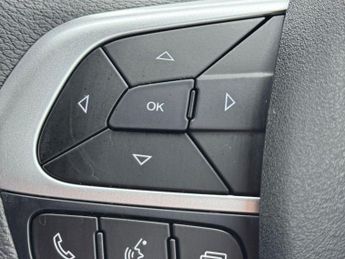 Iveco Daily 2.3D HPI 14V 35S 3520 HiMatic MWB H2 Euro 6 (s/s) 5dr