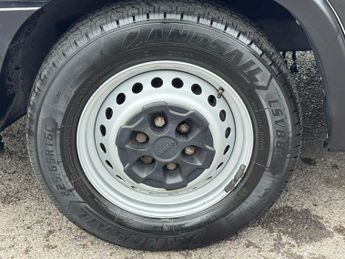 Iveco Daily 2.3D HPI 14V 35S 3520 HiMatic MWB H2 Euro 6 (s/s) 5dr