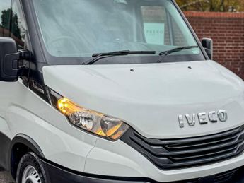 Iveco Daily 2.3D HPI 14V 35S 3520 HiMatic MWB H2 Euro 6 (s/s) 5dr