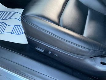 Tesla Model 3 Standard Range Plus Auto RWD 4dr